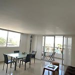 Beautiful Apartment Overlooking The Pool And Beach