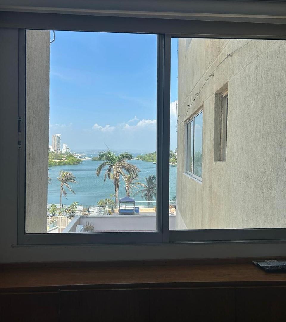 Beautiful Overlooking The Pool And Cartagena