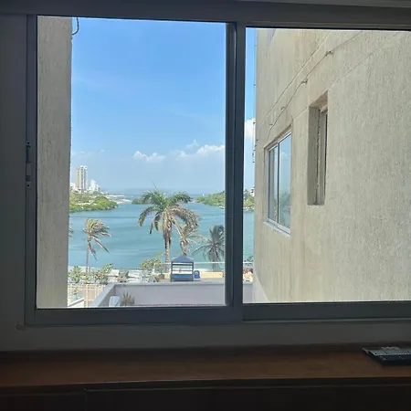 Beautiful Overlooking The Pool And Cartagena